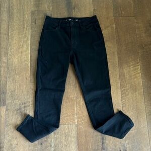 WOMEN’s Old Navy WOW Super Skinny High-Rise Black Jeans